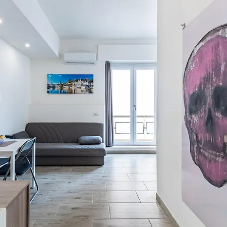 아파트 Paolo's House 칼리아리